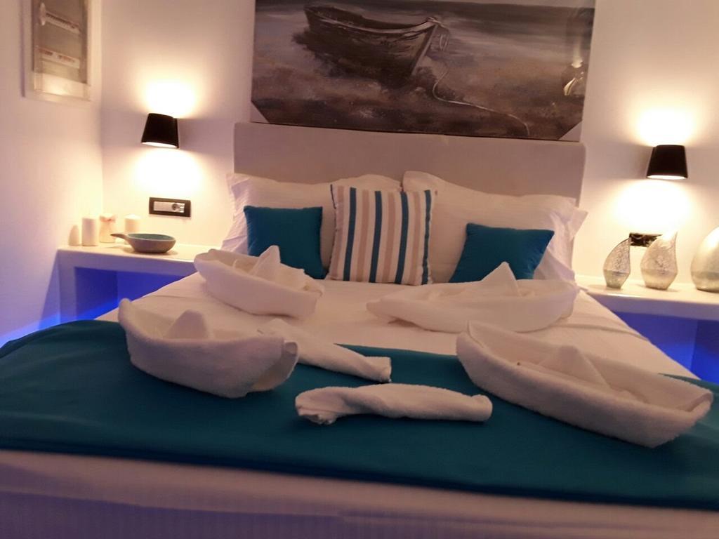 Santoxenia Luxury Villa Kamári Zewnętrze zdjęcie